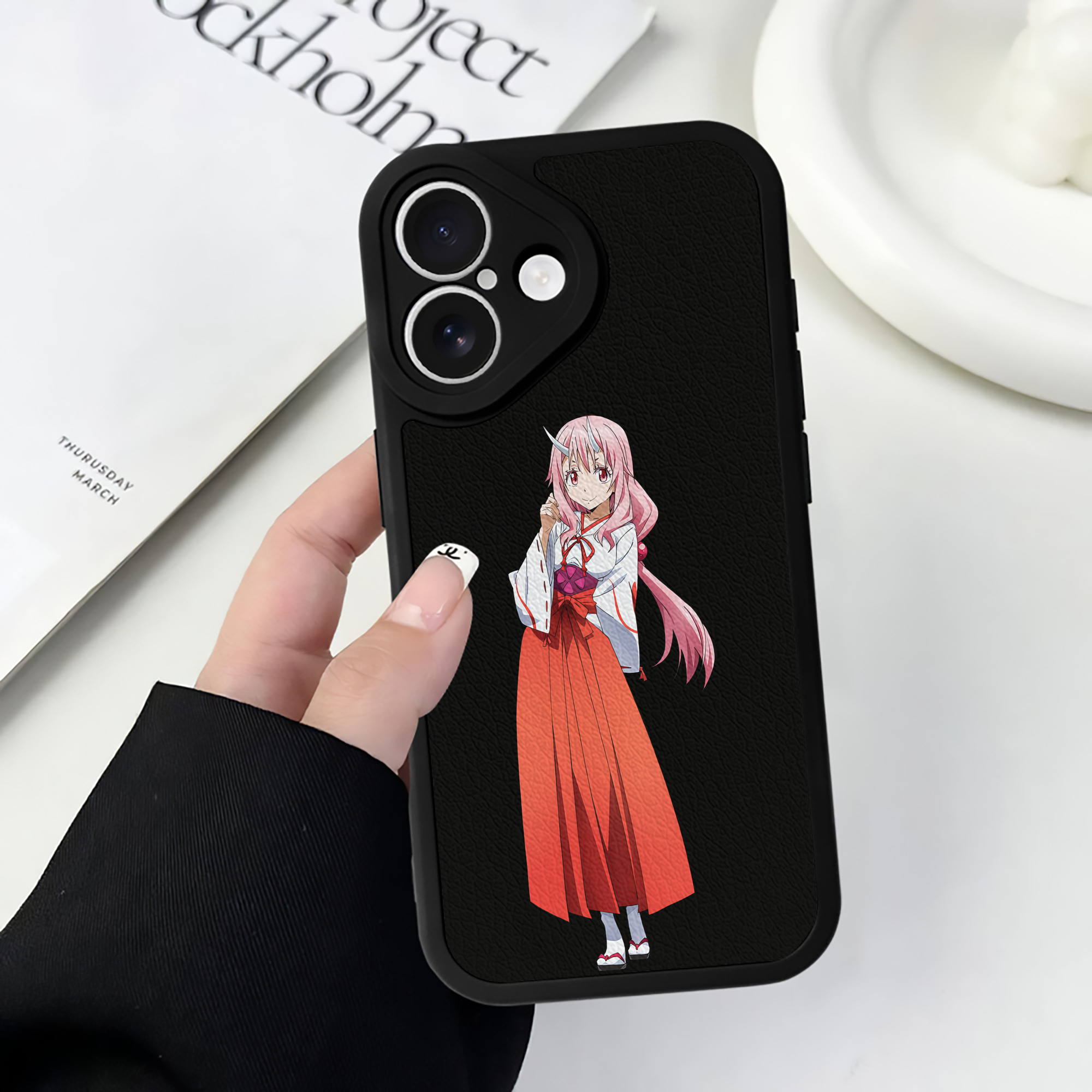 （画像用） 転スラ Regarding Reincarnated to Slime 【iPhone 16シリーズ対応】シリコンスマホケース（レザー調） 材質：シリコン